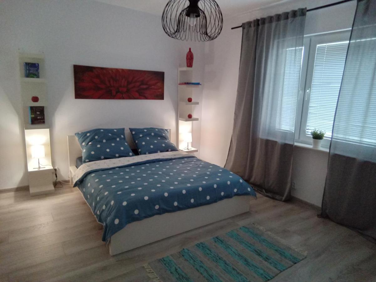 Domek U Kazi Sadowne Exterior foto